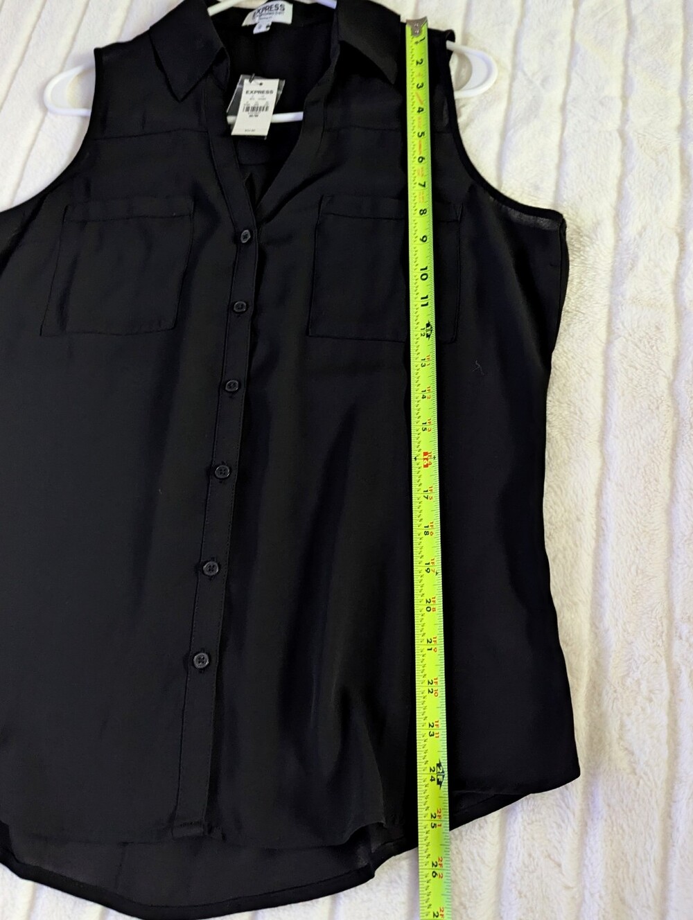 Express The Portofino Shirt Original Fit Black Sleeveless Button Front Sz M NEW - Picture 6 of 9